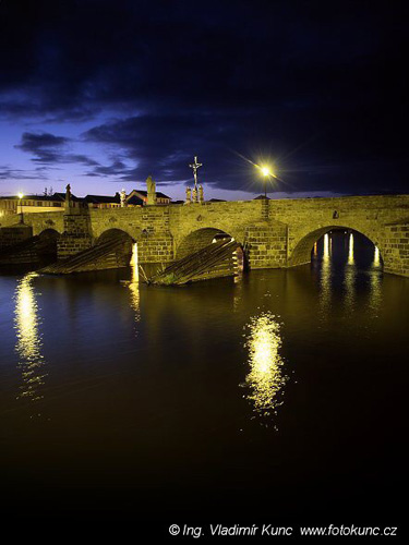 Kamenný most v noci